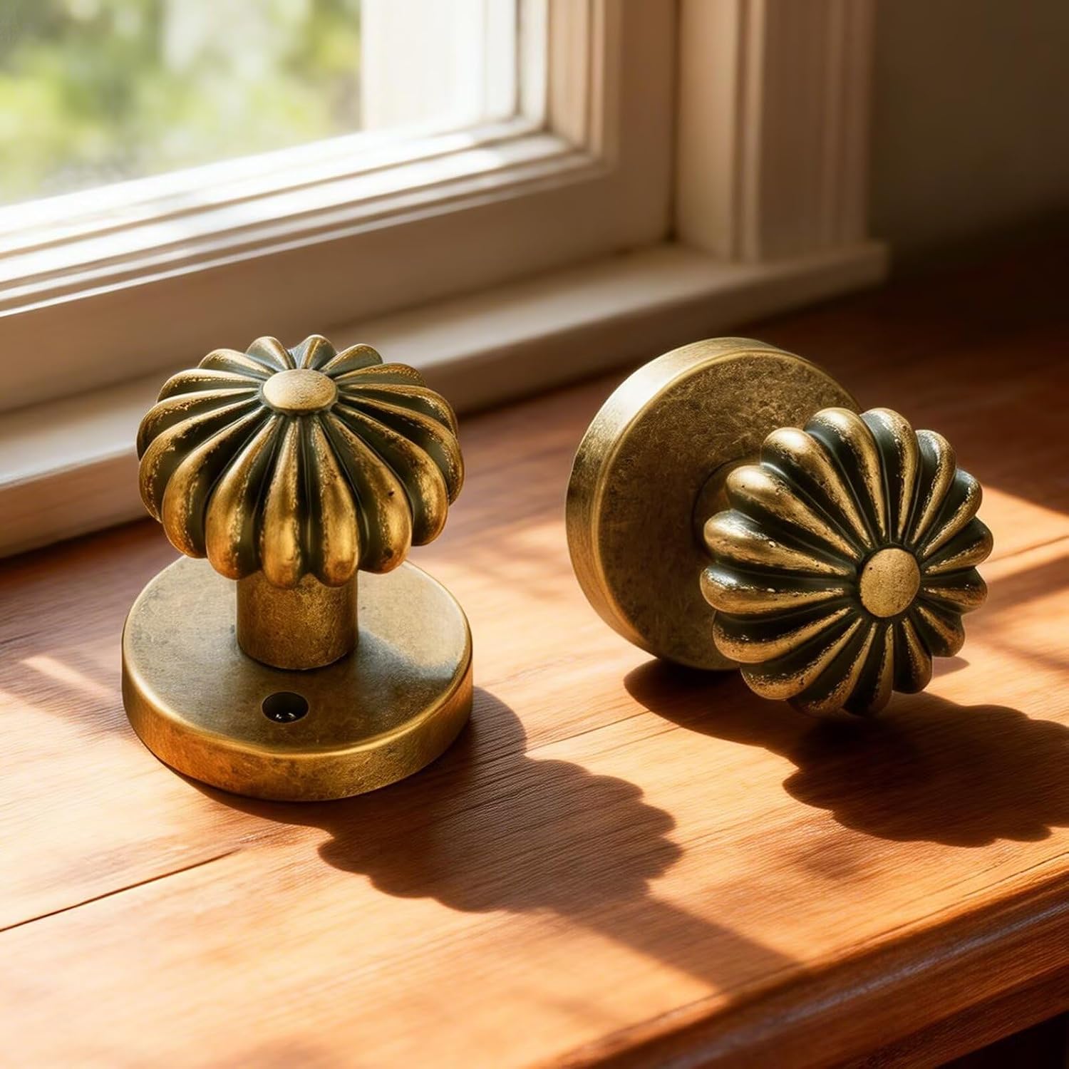 1 Pack Aged Brass Passage Door Knob, Interior Closet Door Knob Without Lock, Vintage Floral Antique Brass Doorknobs
